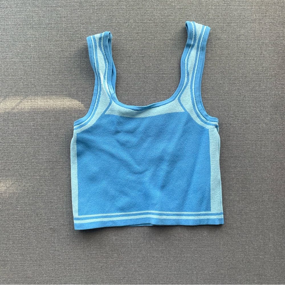 Blue cropped top